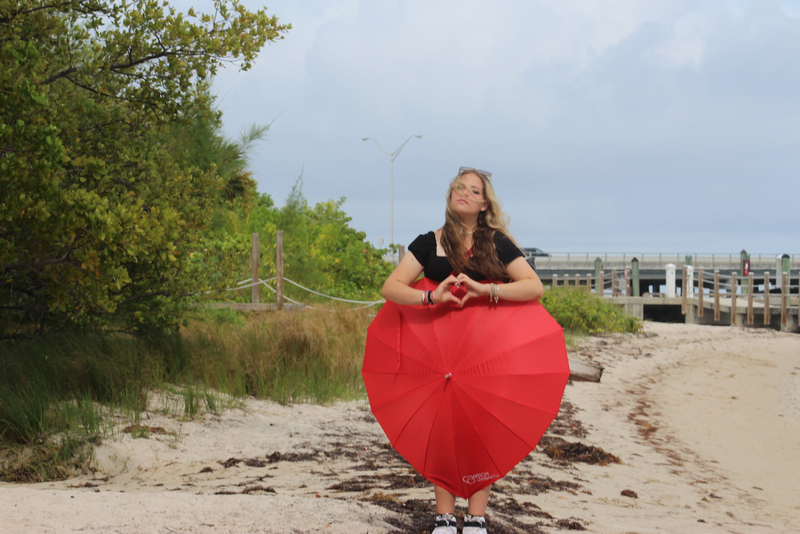 Amor Umbrella Community Look 1